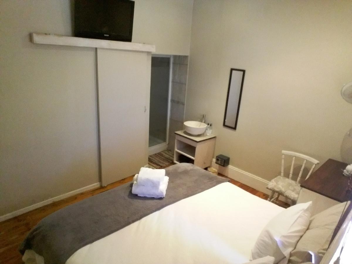 Guesthouse On Irvine Πορτ Ελίζαμπεθ Εξωτερικό φωτογραφία