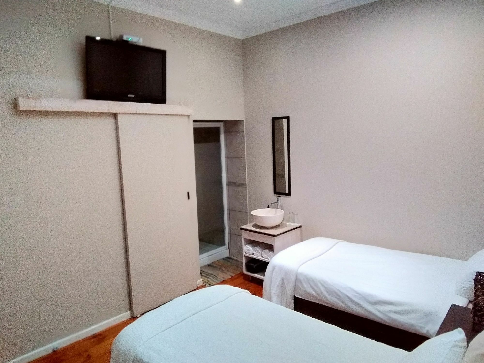 Guesthouse On Irvine Πορτ Ελίζαμπεθ Εξωτερικό φωτογραφία